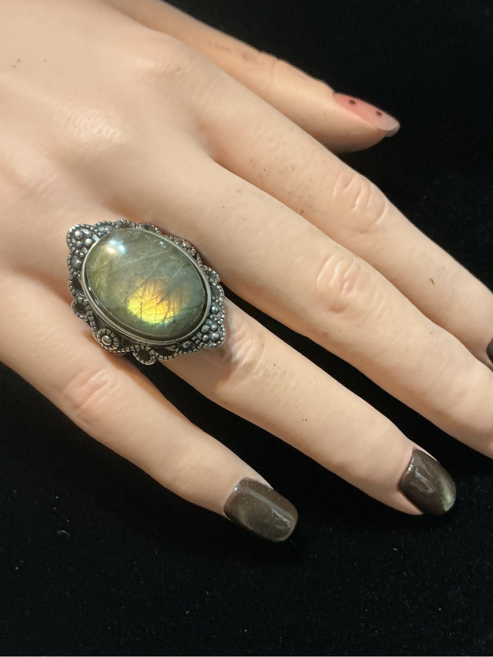 Adjust. Labradorite ring
